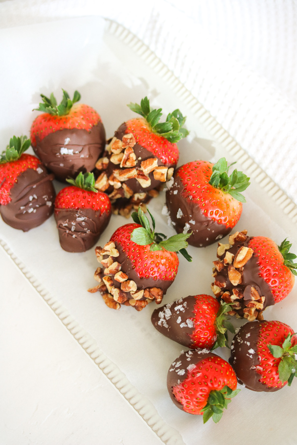Chocolate Covered Strawberries - House of Nash Eats
